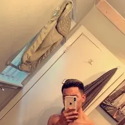 OnlyFans cuenta leo_the_lion21 avatar 1