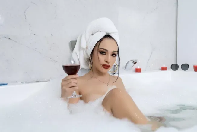 OnlyFans cuenta nynarued header 2
