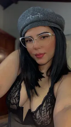 OnlyFans cuenta serranokaren696 avatar 1