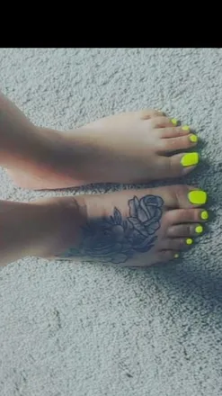 OnlyFans account  pretty_feet0708 header 2