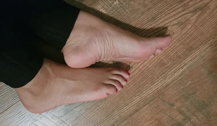 OnlyFans cuenta beauteousfeet header 2