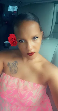 OnlyFans cuenta u196836059 header 2
