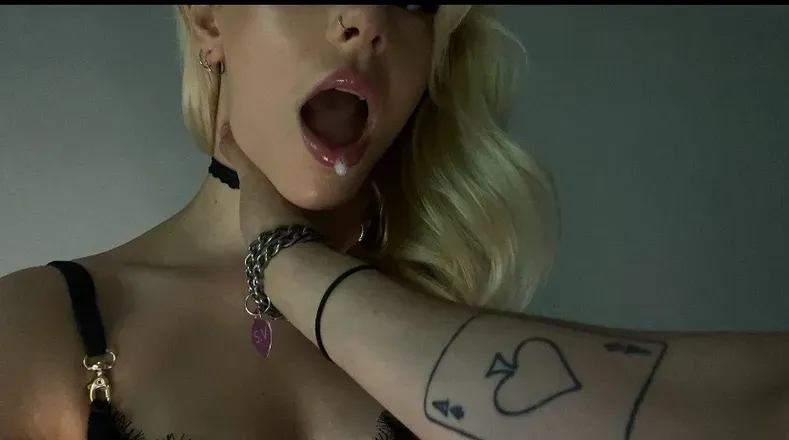 OnlyFans cuenta knifegrlfriend avatar 1