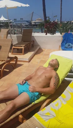 OnlyFans cuenta notts-lad header 2