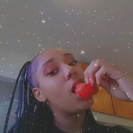 OnlyFans cuenta honeybemagic28 avatar 1