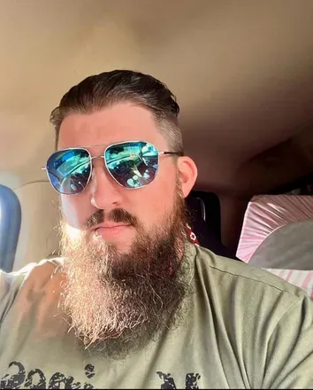 OnlyFans cuenta beardedmarine avatar 1