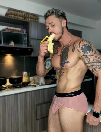 OnlyFans cuenta charly27 header 2