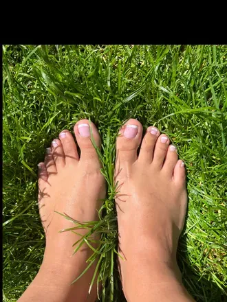 OnlyFans cuenta striclyfeet header 2