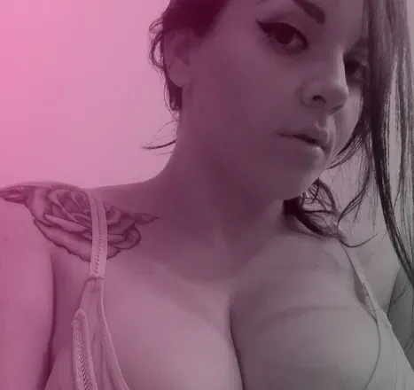 OnlyFans cuenta peachcobblergobbler avatar 1