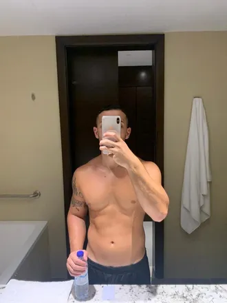 OnlyFans account  ambizioneagency header 2
