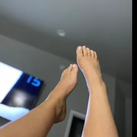 OnlyFans cuenta princesspopppyfeet0 header 2
