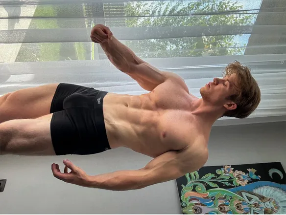OnlyFans cuenta frank_alpha header 2