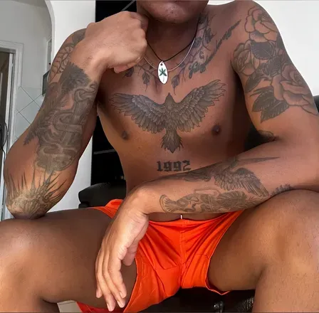 OnlyFans cuenta travellingmambax avatar 1