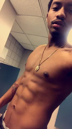 OnlyFans cuenta kvnghungbelow header 2