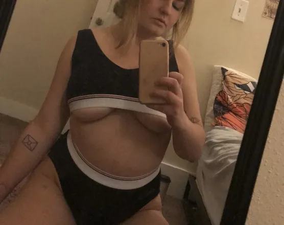OnlyFans cuenta juicyplumbaby header 2