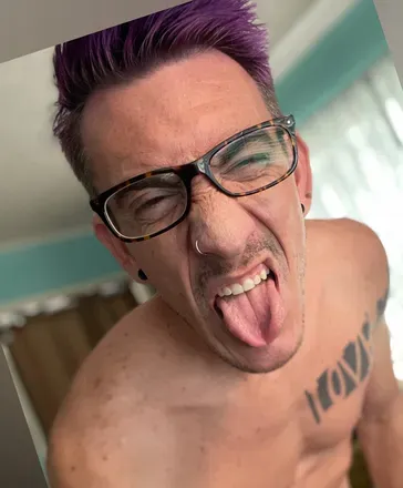OnlyFans cuenta ryry106 avatar 1