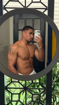 OnlyFans cuenta iamcarlxs7 avatar 1