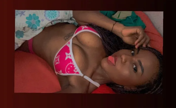 OnlyFans cuenta karenlii25 header 2