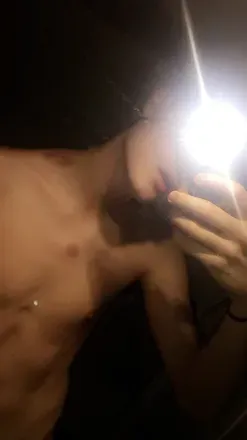OnlyFans cuenta skinnytwinkss avatar 1