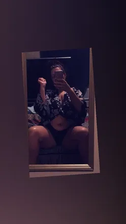 OnlyFans cuenta jessiloujn header 2