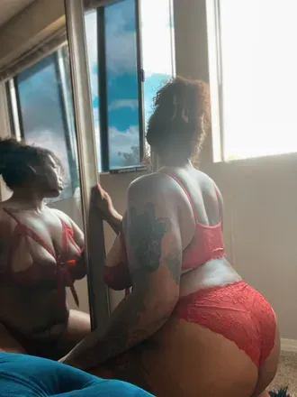 OnlyFans cuenta rai.xx header 2