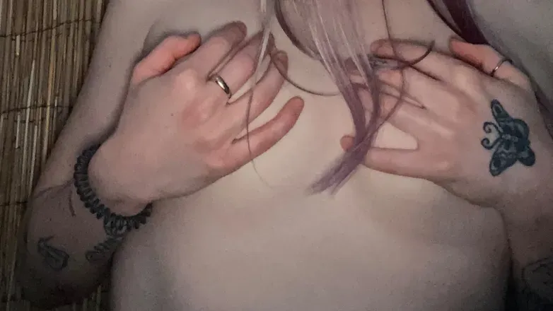 OnlyFans cuenta lily.maee header 2