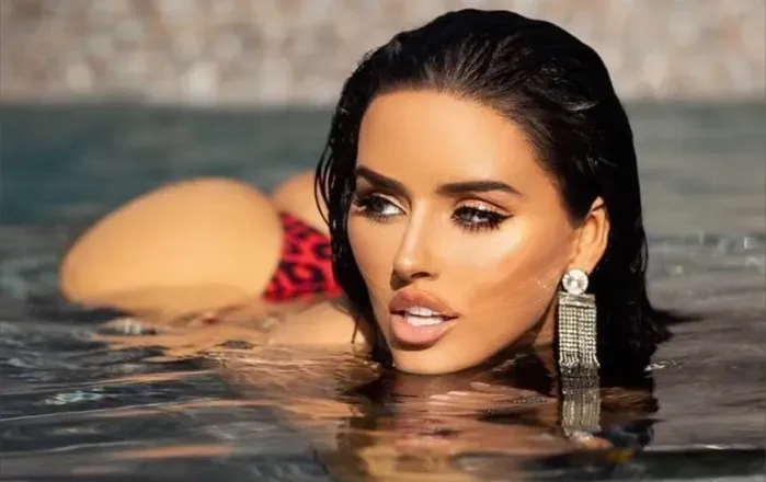 OnlyFans account  abigailratchford header 2