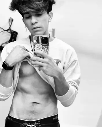 OnlyFans cuenta hunterxandre001 avatar 1
