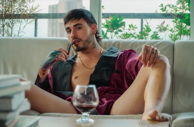OnlyFans cuenta esebasg header 2