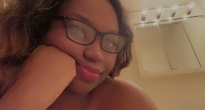 OnlyFans cuenta ashleiee header 2