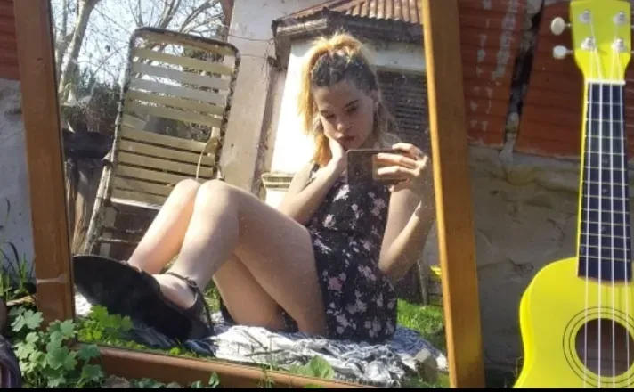 OnlyFans account  livemel avatar 1