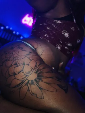 OnlyFans cuenta blukarmaa60 header 2