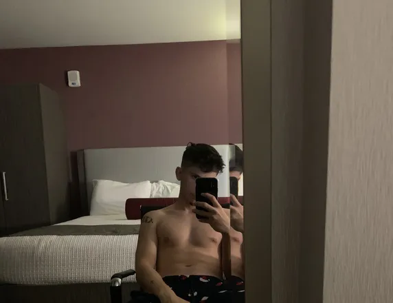 OnlyFans cuenta stoppflexxiin header 2