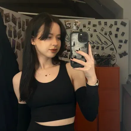 OnlyFans account  bella_su avatar 1