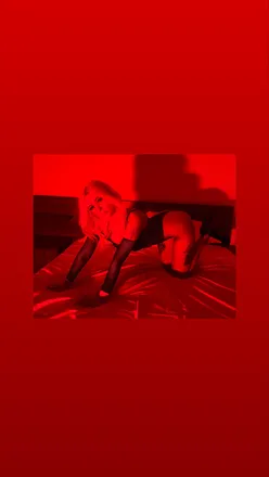 OnlyFans cuenta monaelena664 header 2