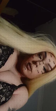 OnlyFans cuenta faye_kora header 2