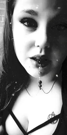 OnlyFans account  vivianmoon11 avatar 1