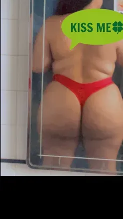 OnlyFans cuenta shyemerald header 2