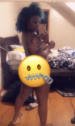 OnlyFans cuenta beauteefultee header 2
