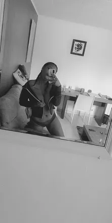 OnlyFans cuenta frcatwoman header 2