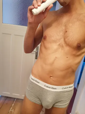 OnlyFans cuenta toyboy420 header 2