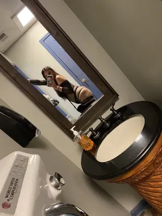 OnlyFans account  bombsfallquiet avatar 1