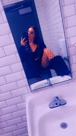 OnlyFans account  sweeteststrawberryy avatar 1