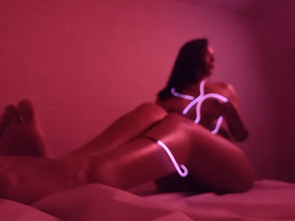 OnlyFans cuenta sea_model.x header 2
