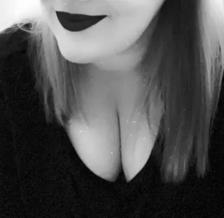 OnlyFans account  honeycurvygirl avatar 1