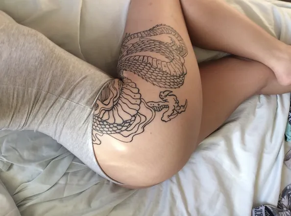 OnlyFans cuenta itsyourgirlroz header 2