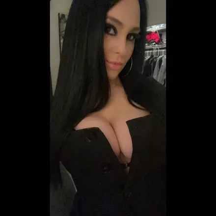 OnlyFans account  bellawinterss avatar 1