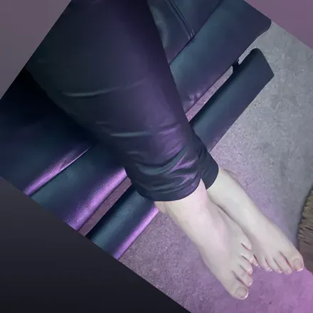 OnlyFans cuenta feetfromflorence header 2