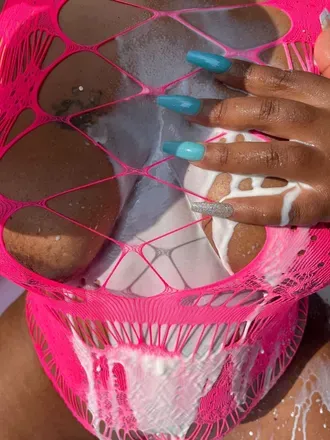 OnlyFans cuenta bigbootyjuicykaystarrs header 2