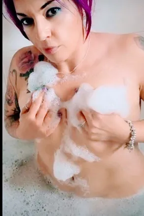 OnlyFans cuenta pokerbiatch1 header 2